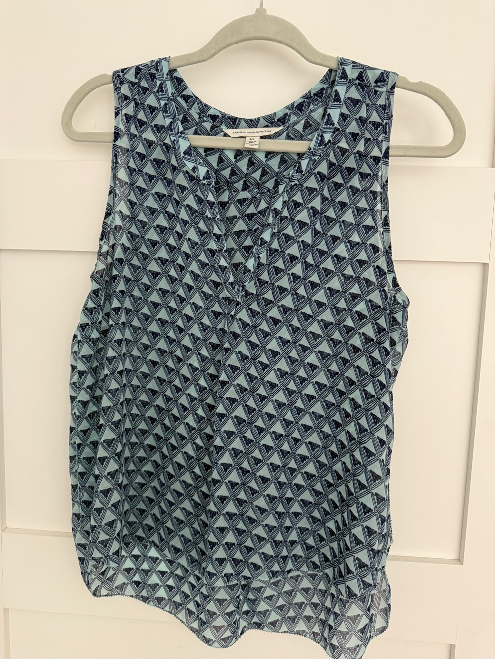 American Eagle Outfitters Blue Geometric Print Sleeveless Blouse